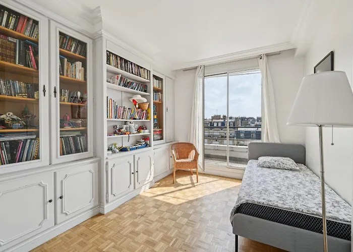 아파트 Muette - Flandrin 2bdr By B'your