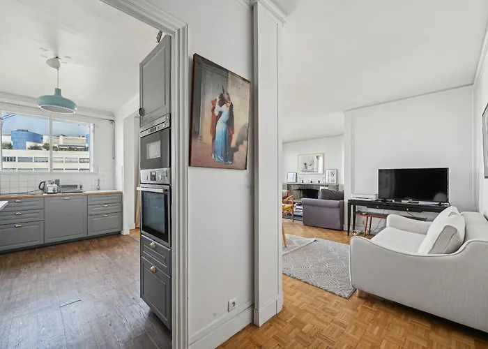 아파트 Muette - Flandrin 2bdr By B'your *